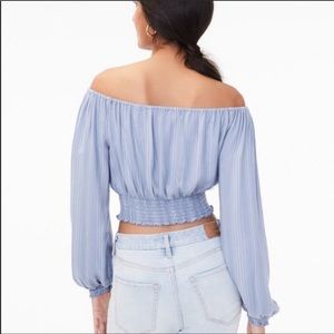 🔥🔥BUNDLE ONLY!!/NWT Aeropostale Long Sleeve Striped Cropped Smocked Top🔥🔥